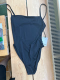 Lahuir Black One Piece M
