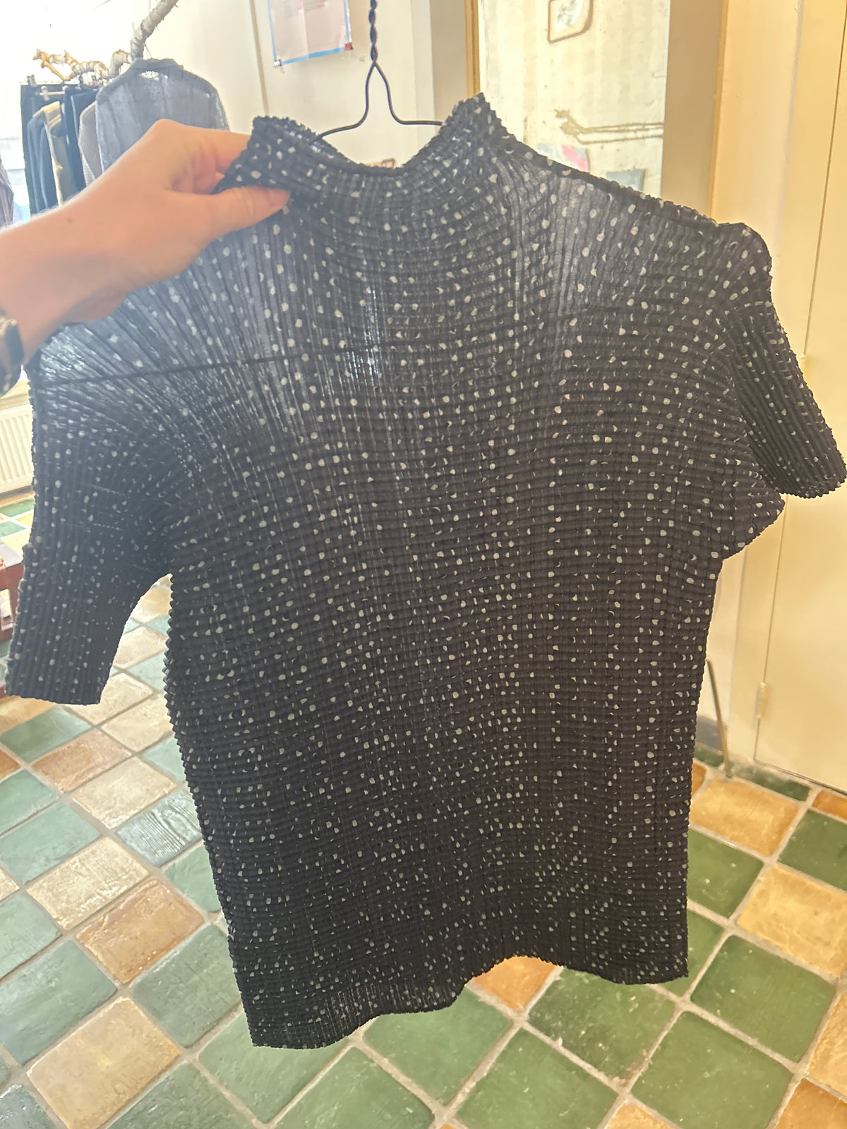 Issey Sonomama dots top