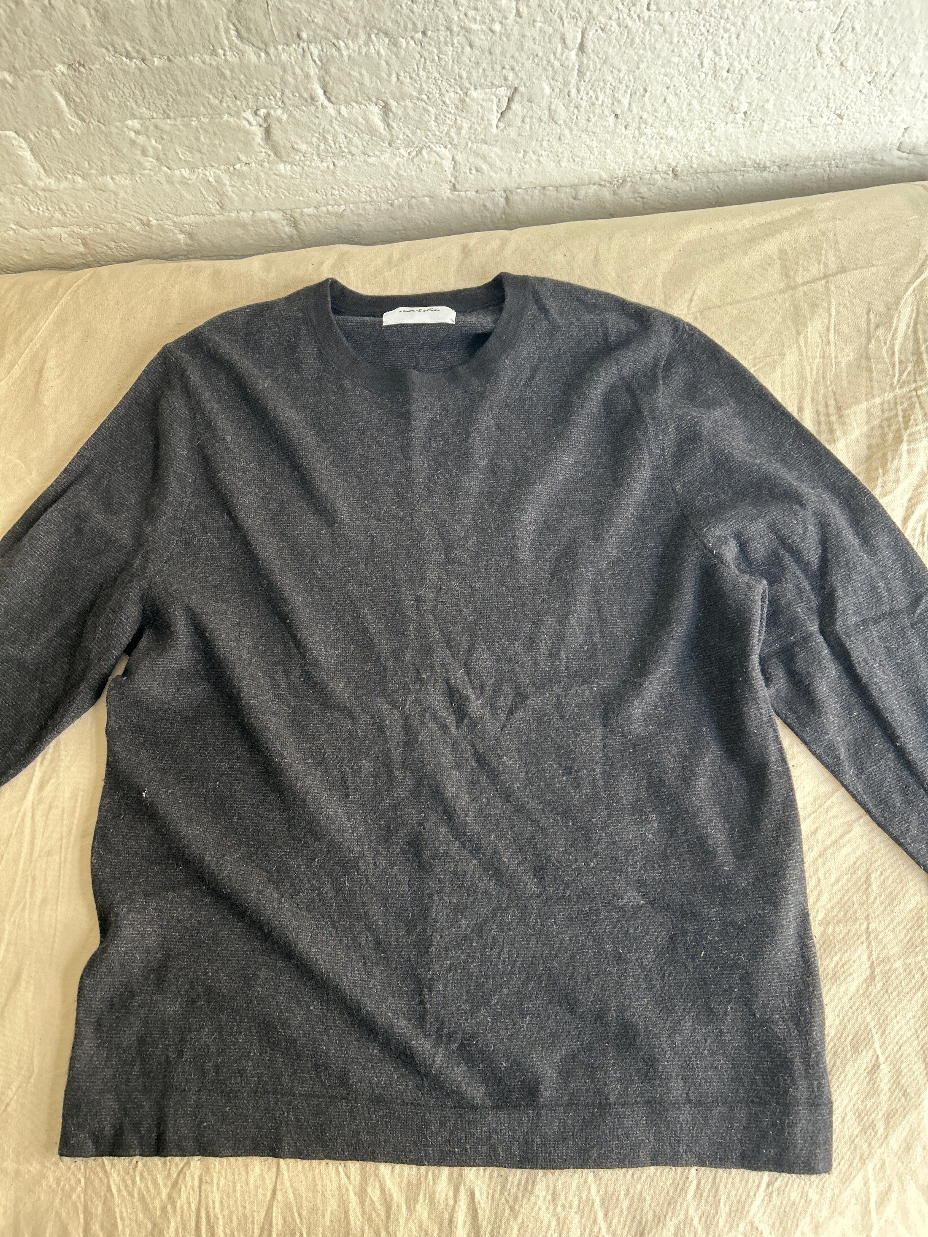Nardo Charcoal Grey Cashmere Sweater