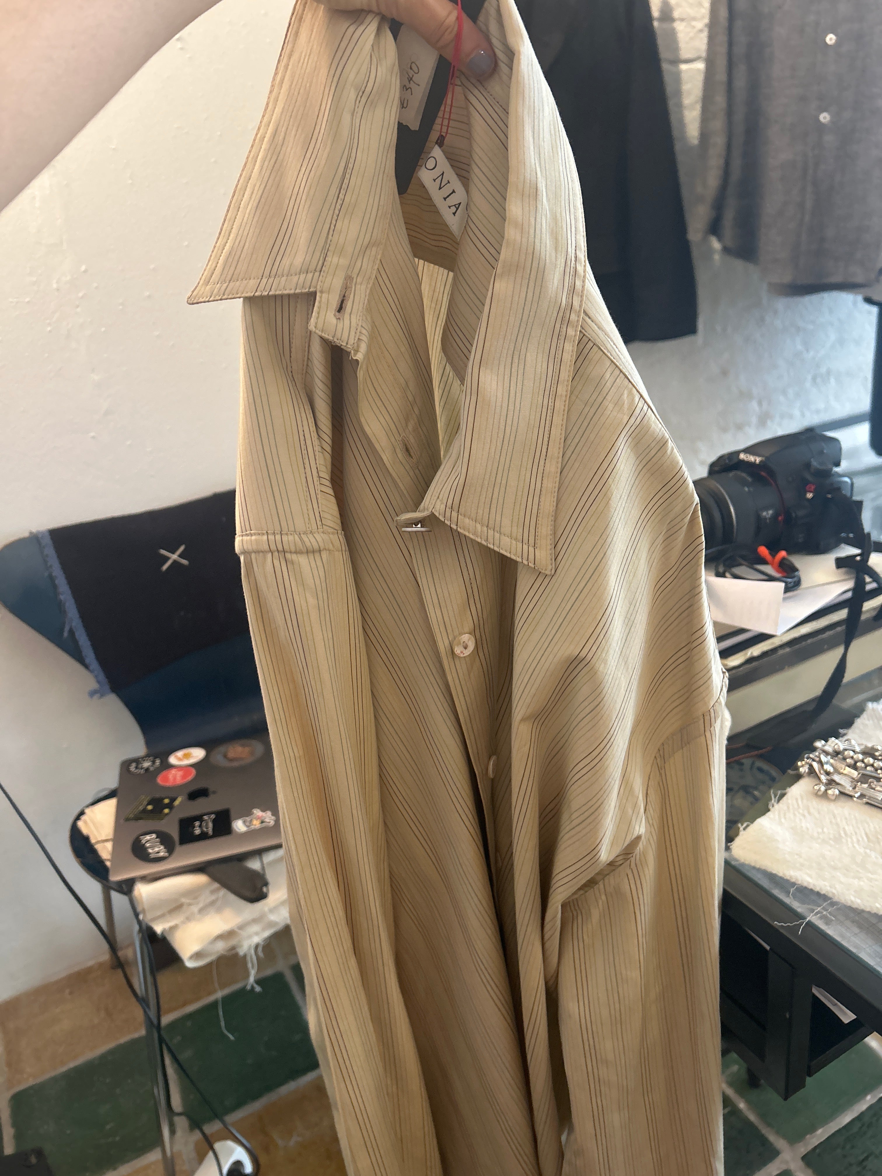 Peonia Button Down